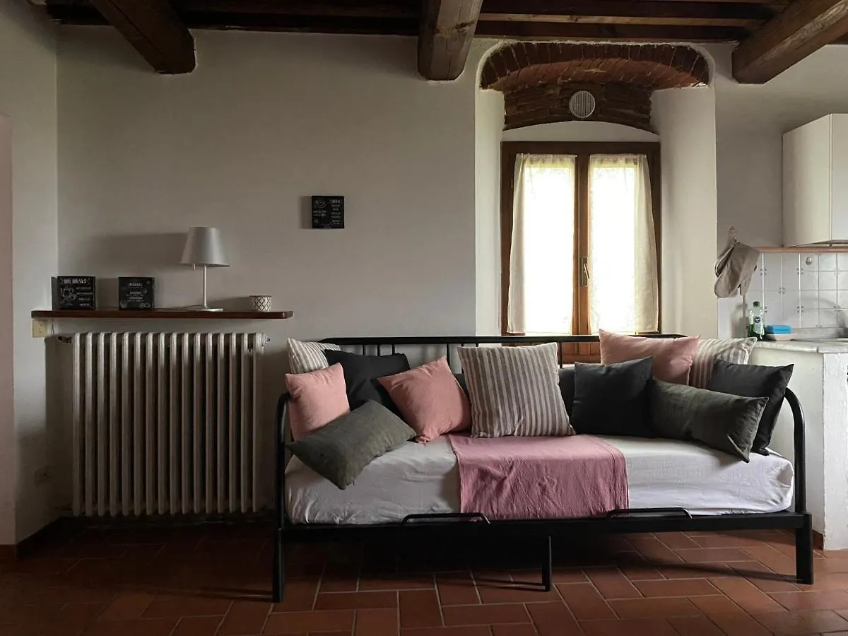 Appartamento In Cascina Nel Cuore Della Toscana Lamporecchio 0*,  Italy